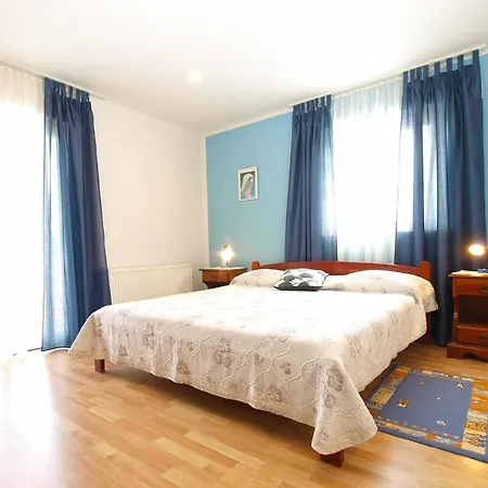 Fuer 5 Personen Ca 80 Qm In Fazana, Istrien Istrische Riviera Apartment Fazana