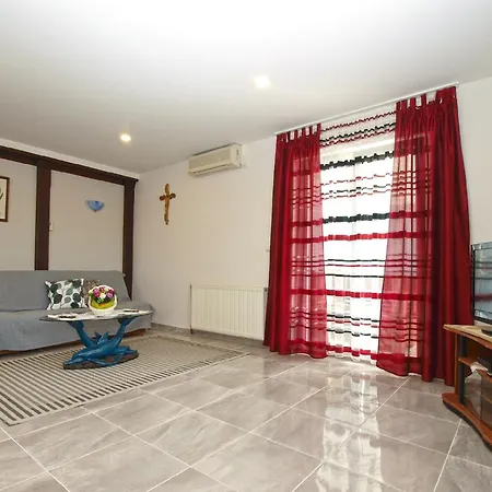 Fuer 5 Personen Ca 80 Qm In Fazana, Istrien Istrische Riviera Apartment *