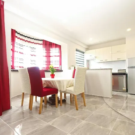 Apartment Fuer 5 Personen Ca 80 Qm In Fazana, Istrien Istrische Riviera
