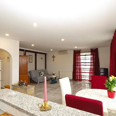 Apartment Fuer 5 Personen Ca 80 Qm In Fazana, Istrien Istrische Riviera *